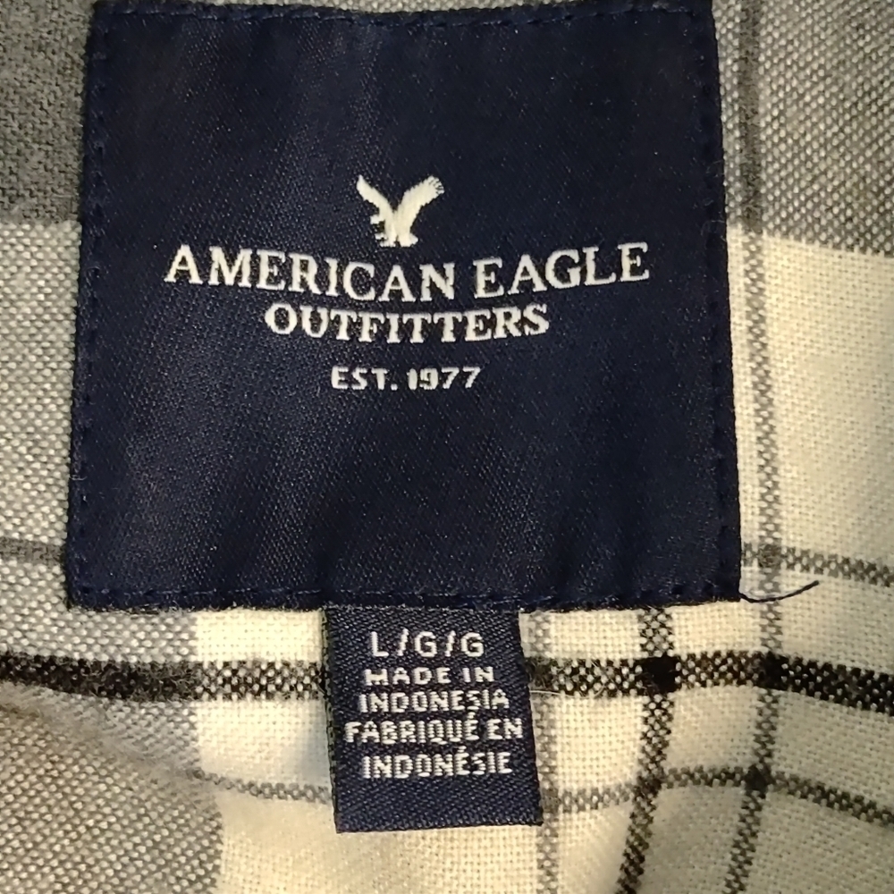 American Eagle Women's White Gray Plaid Check Button Flannel Blouse Size L - Picture 8 of 9